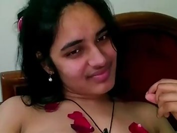 Hot Simmi Bhabhi Suhaag Raat