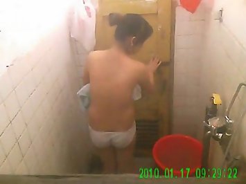 Sexy Indian Babe Hot Water Bath